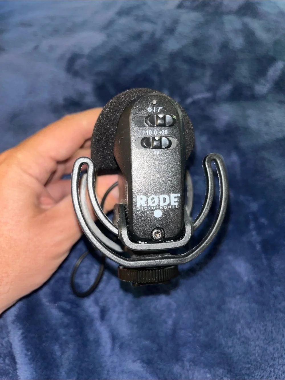 RØDE Black On-Camera Shotgun Microphone with Foam Windscreen